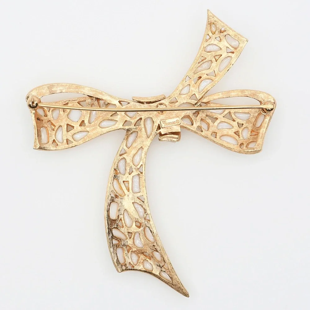 Vintage Crown Trifari Gold Tone White Mosaic Bow Brooch Ribbon Style 1960s